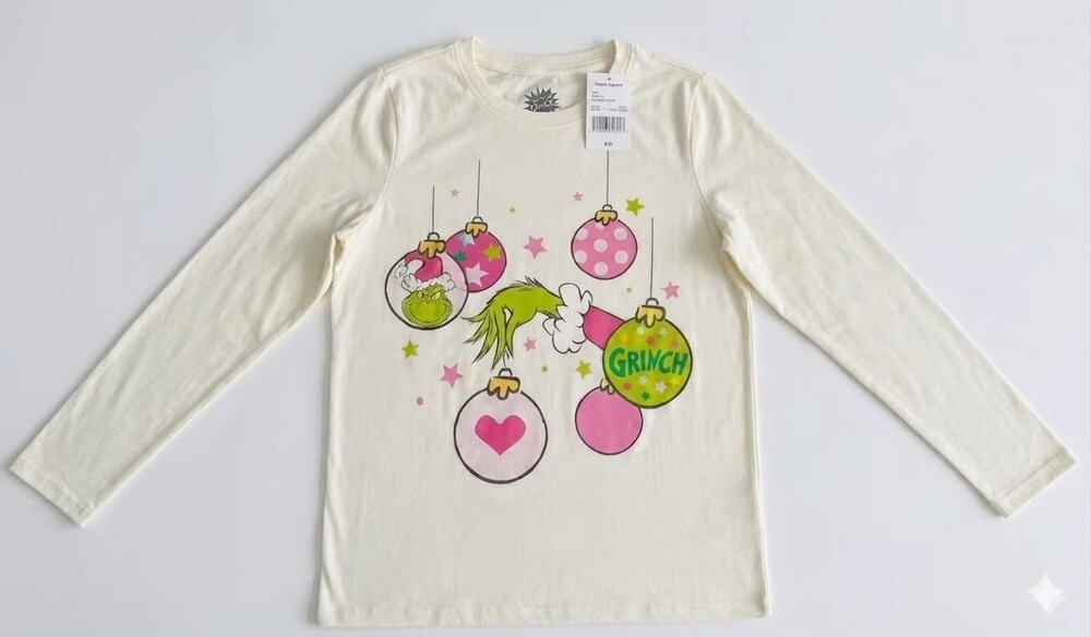 NEW! Dr. Seuss The Grinch Christmas Long Sleeve Graphic Tee Shirt Ivory M10/12